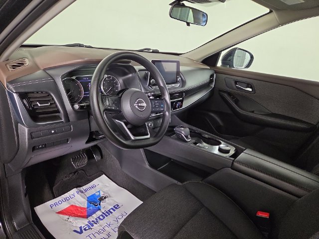Used 2022 Nissan Rogue SV AWD/4WD image 14