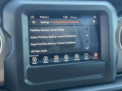 Used 2021 Jeep Wrangler Unlimited AWD/4WD image 29