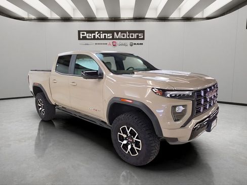 Used 2024 GMC Canyon AT4X image 7