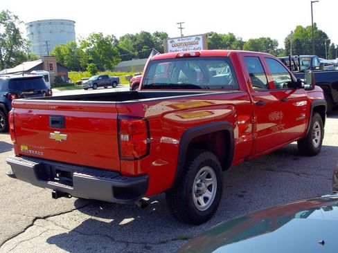 Used 2017 Chevrolet Silverado 1500 W/T w/ Trailering Package AWD/4WD image 4