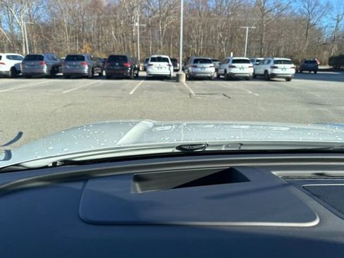 New 2026 Volkswagen Tiguan SEL R-Line image 21