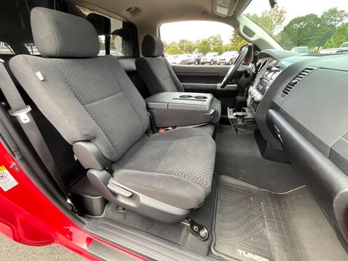 Used 2013 Toyota Tundra 4x4 Regular Cab Long Bed w/ SR5 Pkg image 23