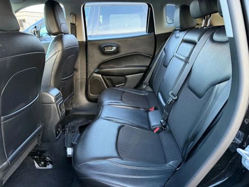 Used 2017 Jeep Compass Latitude w/ Popular Equipment Group image 21