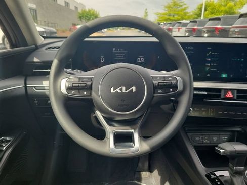 New 2026 Kia K5 LXS FWD image 9