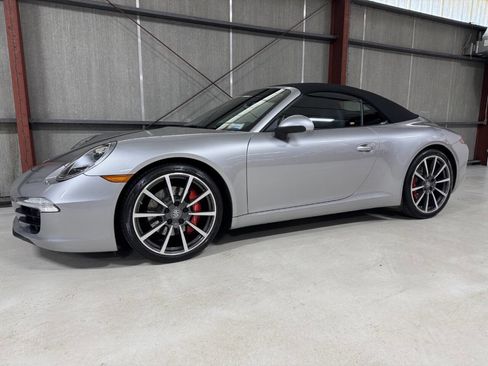 Used 2014 Porsche 911 Carrera S image 32