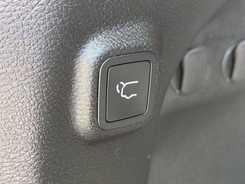 Certified 2021 Jeep Cherokee Latitude Lux w/ Comfort/Convenience Group FWD image 9