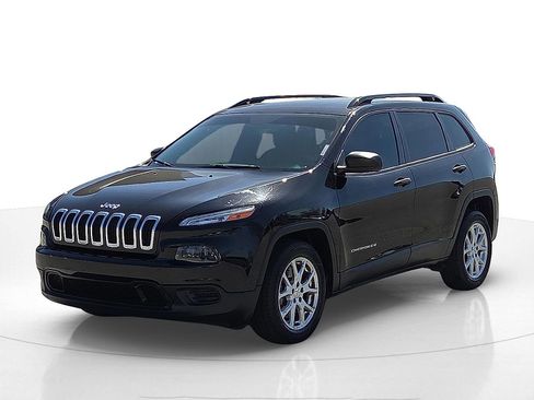 Used 2017 Jeep Cherokee Sport image 2