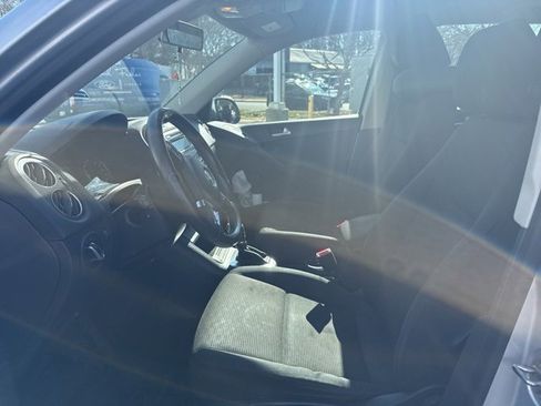 Used 2013 Volkswagen Tiguan S image 14