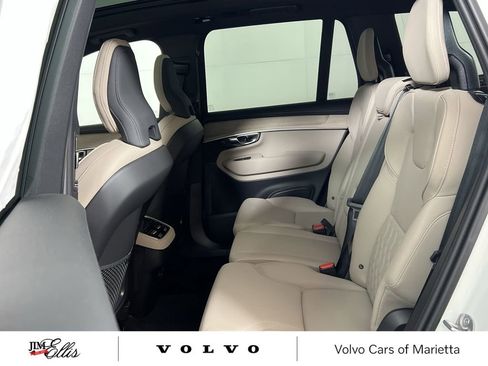 New 2025 Volvo XC90 B5 Core w/ Climate Package image 25