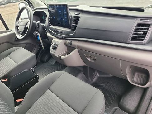 New 2023 Ford E-Transit 148 High Roof Extended image 18