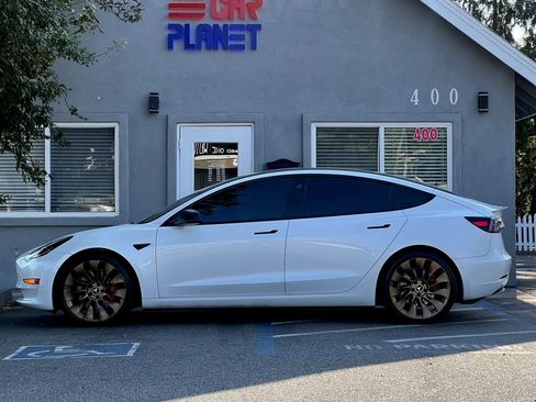 Used 2022 Tesla Model 3 Performance AWD/4WD image 10