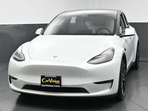 Used 2022 Tesla Model Y Performance AWD/4WD image 6
