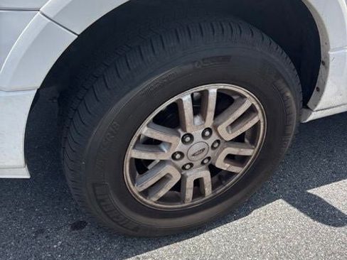 Used 2013 Ford Expedition EL Limited AWD/4WD image 28