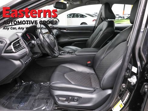 Used 2023 Toyota Camry XSE image 14