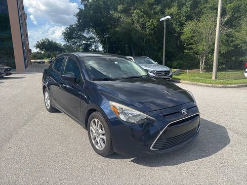 Used 2017 Toyota Yaris iA FWD image 10