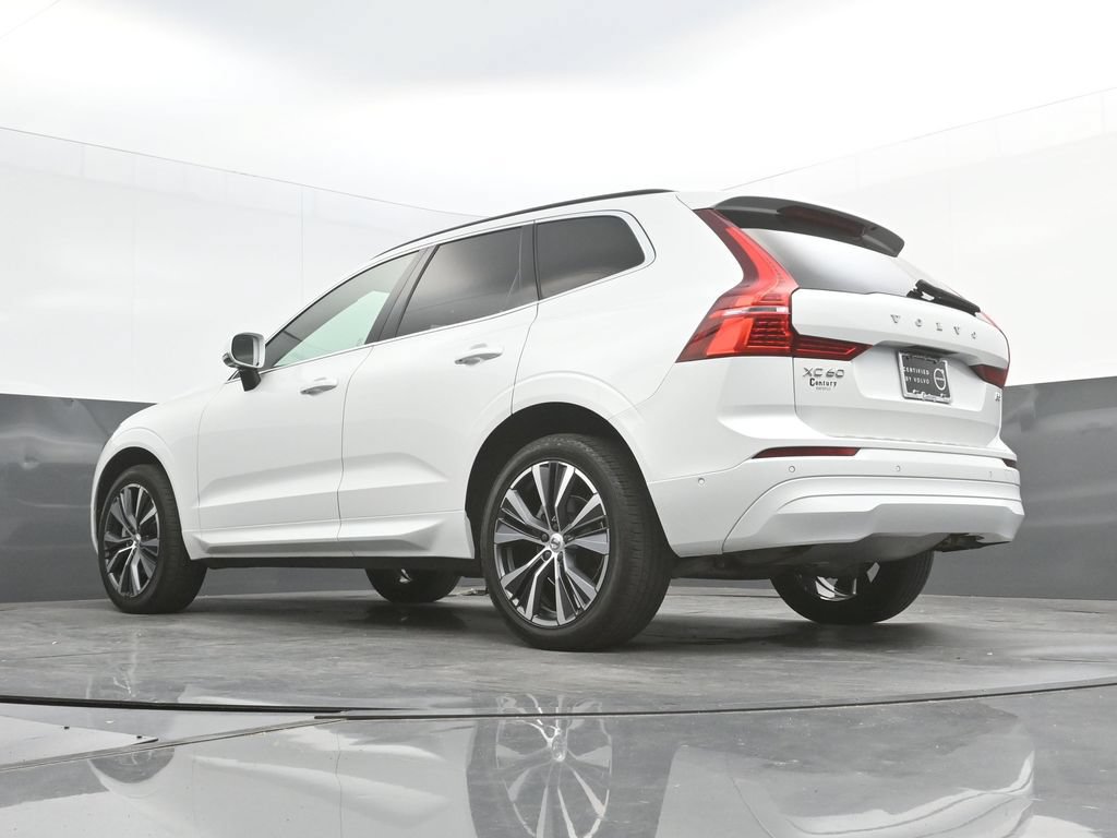 Certified 2022 Volvo XC60 B5 Momentum w/ Advanced Package FWD image 32