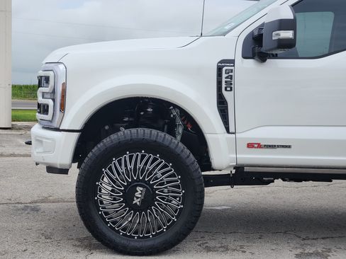 Used 2026 Ford F450 Platinum w/ FX4 Off-Road Package AWD/4WD image 9