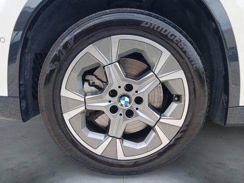 Used 2025 BMW X1 xDrive28i AWD/4WD image 15