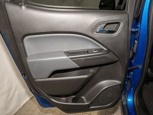 Used 2019 Chevrolet Colorado Z71 image 9