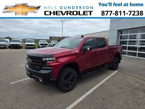Used 2021 Chevrolet Silverado 1500 LT Trail Boss w/ Convenience Package II AWD/4WD image 3