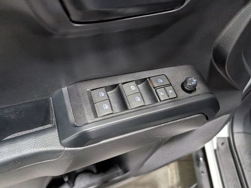 Used 2023 Toyota Tacoma SR AWD/4WD image 12