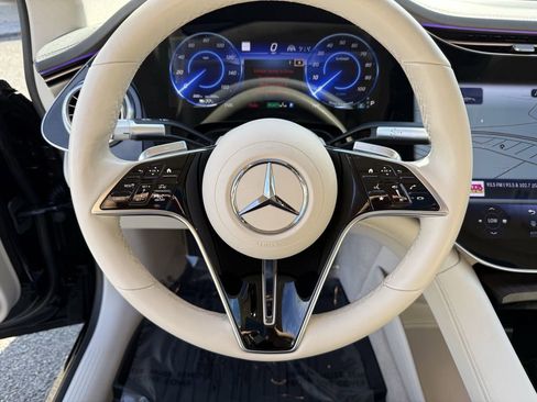 Certified 2023 Mercedes-Benz EQS 580 4MATIC Sedan image 17