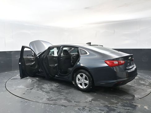 Used 2020 Chevrolet Malibu LS w/ Driver Confidence Package II image 32