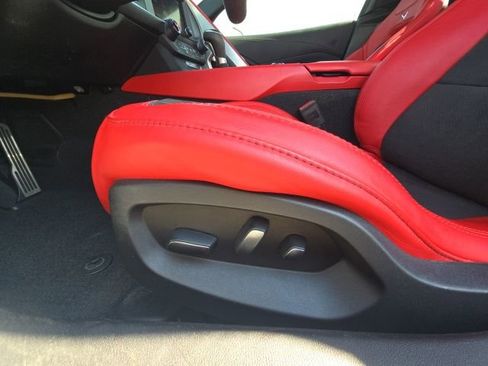 Used 2019 Chevrolet Corvette Stingray Convertible w/ 2LT Preferred Equipment Group image 31