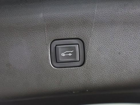 Used 2023 Buick Enclave Avenir w/ Trailering Package, 5000 lbs. AWD/4WD image 34