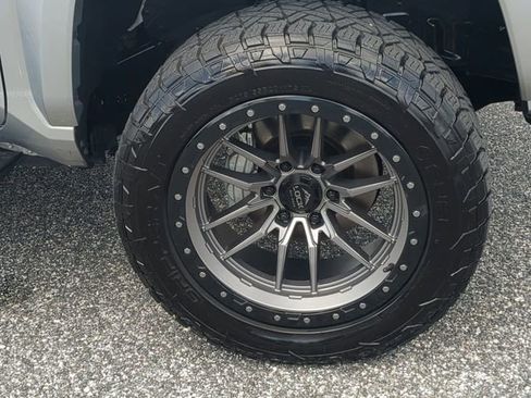 Used 2024 Toyota Tacoma TRD Sport image 11