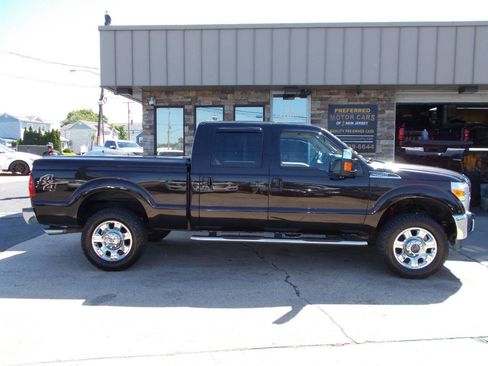 Used 2014 Ford F250 Lariat w/ Lariat Ultimate Package AWD/4WD image 2