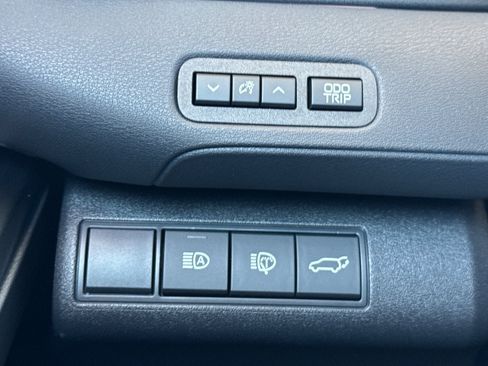 New 2026 Toyota C-HR AWD/4WD image 29