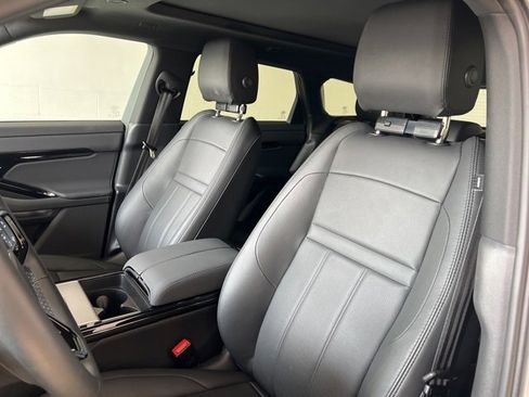 Used 2025 Land Rover Range Rover Evoque S image 18