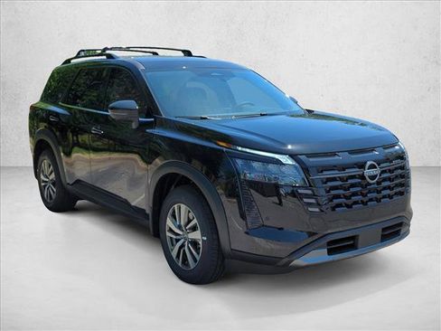 New 2026 Nissan Pathfinder SL FWD image 3