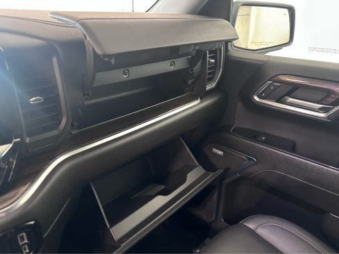 Used 2024 Chevrolet Silverado 1500 RST AWD/4WD image 29