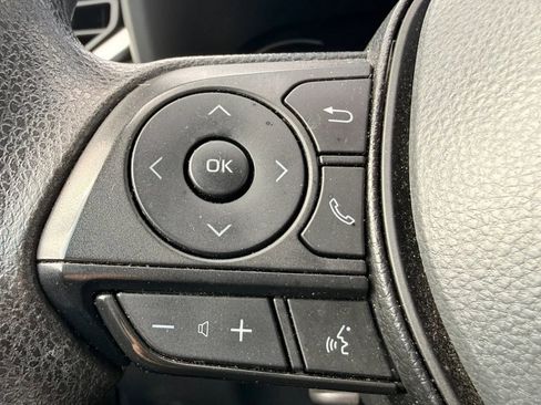 Used 2024 Toyota RAV4 XLE FWD image 19