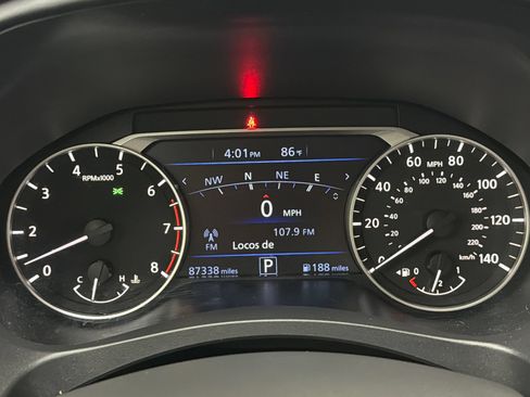 Used 2024 Nissan Altima 2.5 SR w/ SR Premium Package FWD image 18