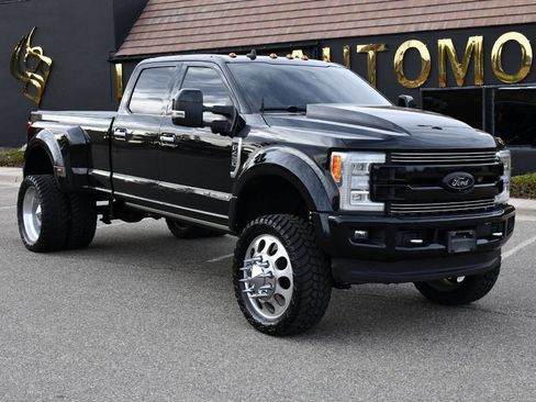Used 2019 Ford F450 Limited image 5