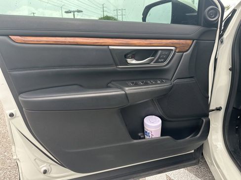Used 2017 Honda CR-V Touring image 24