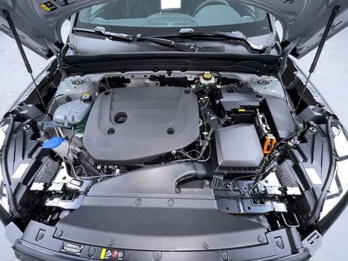 New 2026 Volvo XC40 B5 Ultra w/ Protection Package Premier image 14