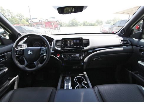Used 2026 Honda Ridgeline Black Edition image 12