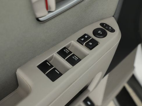 Used 2015 Honda Pilot LX image 9