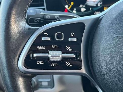 Used 2022 Mercedes-Benz GLS 450 4MATIC image 20