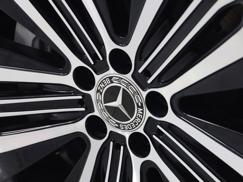 Used 2022 Mercedes-Benz EQS 450+ Sedan image 21