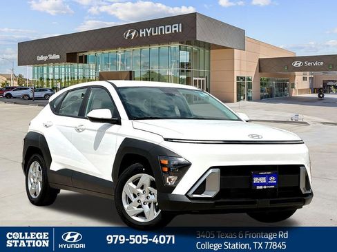 New 2026 Hyundai Kona SE FWD image 3