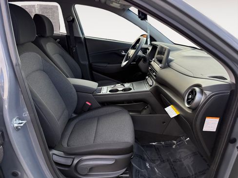 Certified 2023 Hyundai Kona SE image 19