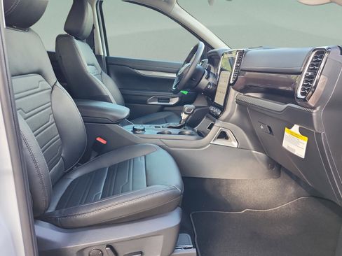 New 2025 Ford Ranger Lariat w/ FX4 Off-Road Package image 18