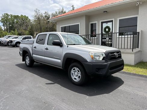 Used 2014 Toyota Tacoma 2WD Double Cab w/ Convenience Package image 1