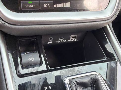 Certified 2024 Subaru Outback Onyx Edition AWD/4WD image 28