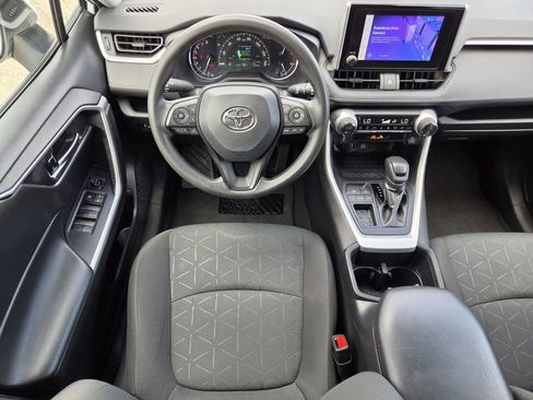 Used 2024 Toyota RAV4 XLE FWD image 14